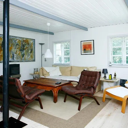 Three-bedroom Holiday In 5 * Asnæs