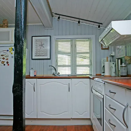 Three-bedroom Holiday In 5
